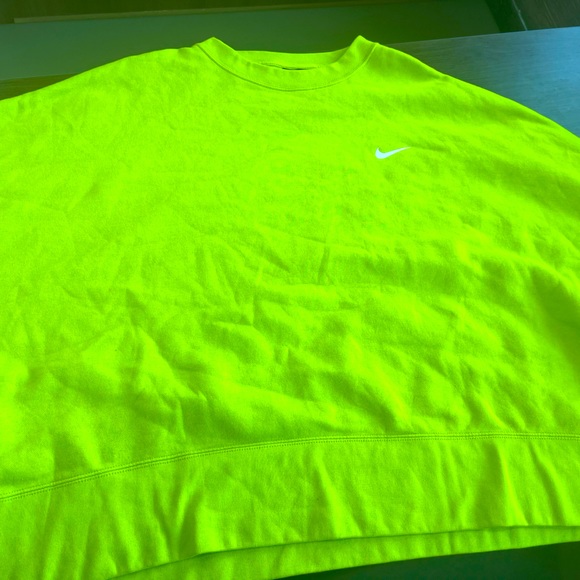 Nike Cropped Sweater - Picture 1 of 2